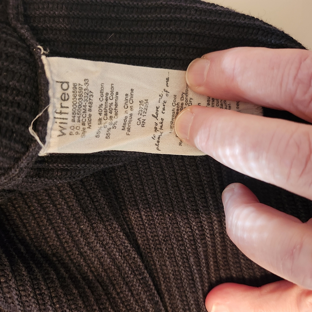 Wilfred BLACK Ribbed KWilfred Aritzia Silk & Cashmere Ribbed   Sweater - Picture 3 of 8